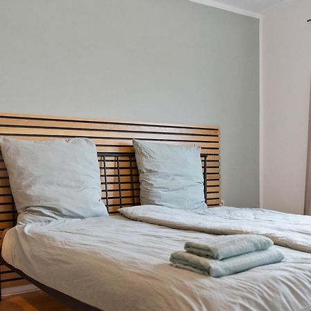 Zentrale Wohnung 3 Zimmer 24H Check In Kiel Luaran gambar