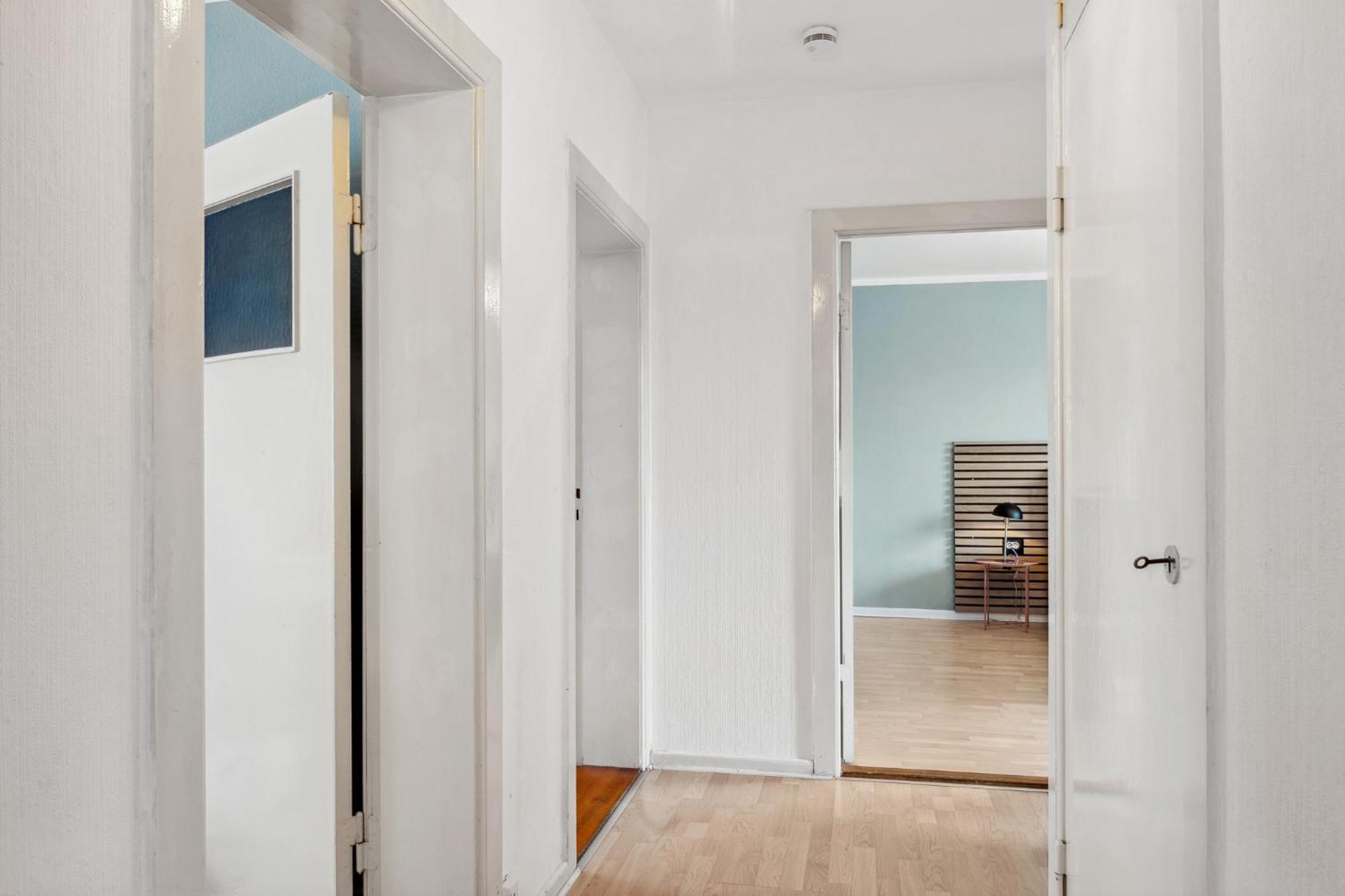 Zentrale Wohnung 3 Zimmer 24H Check In Kiel Luaran gambar